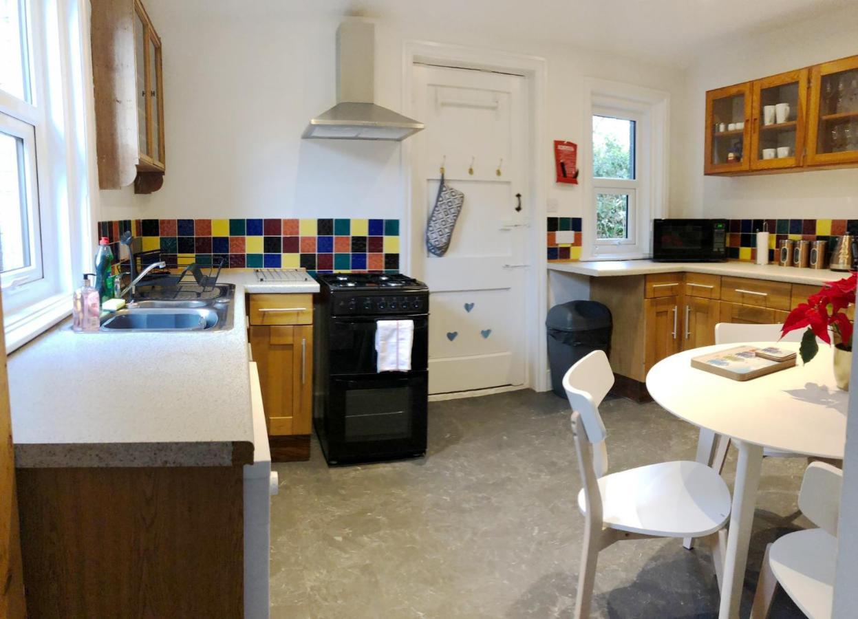 Summer Breeze. 3-Bed Apartment Close To The Beach Bournemouth Buitenkant foto