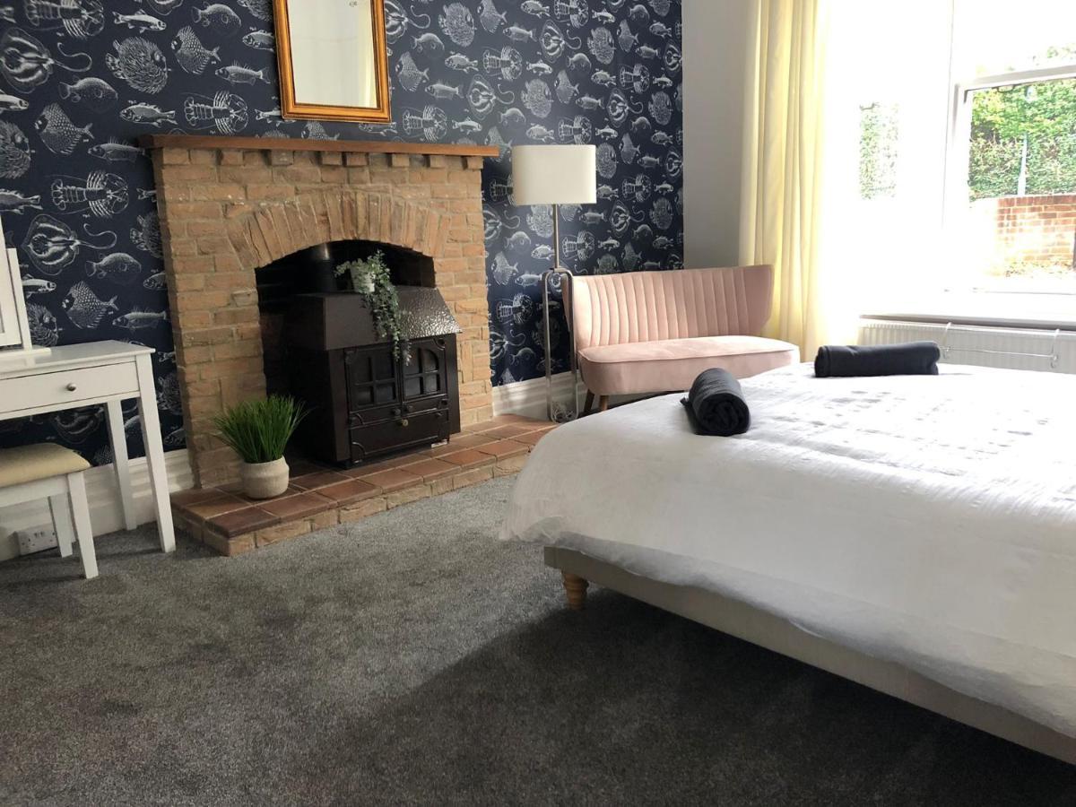 Summer Breeze. 3-Bed Apartment Close To The Beach Bournemouth Buitenkant foto